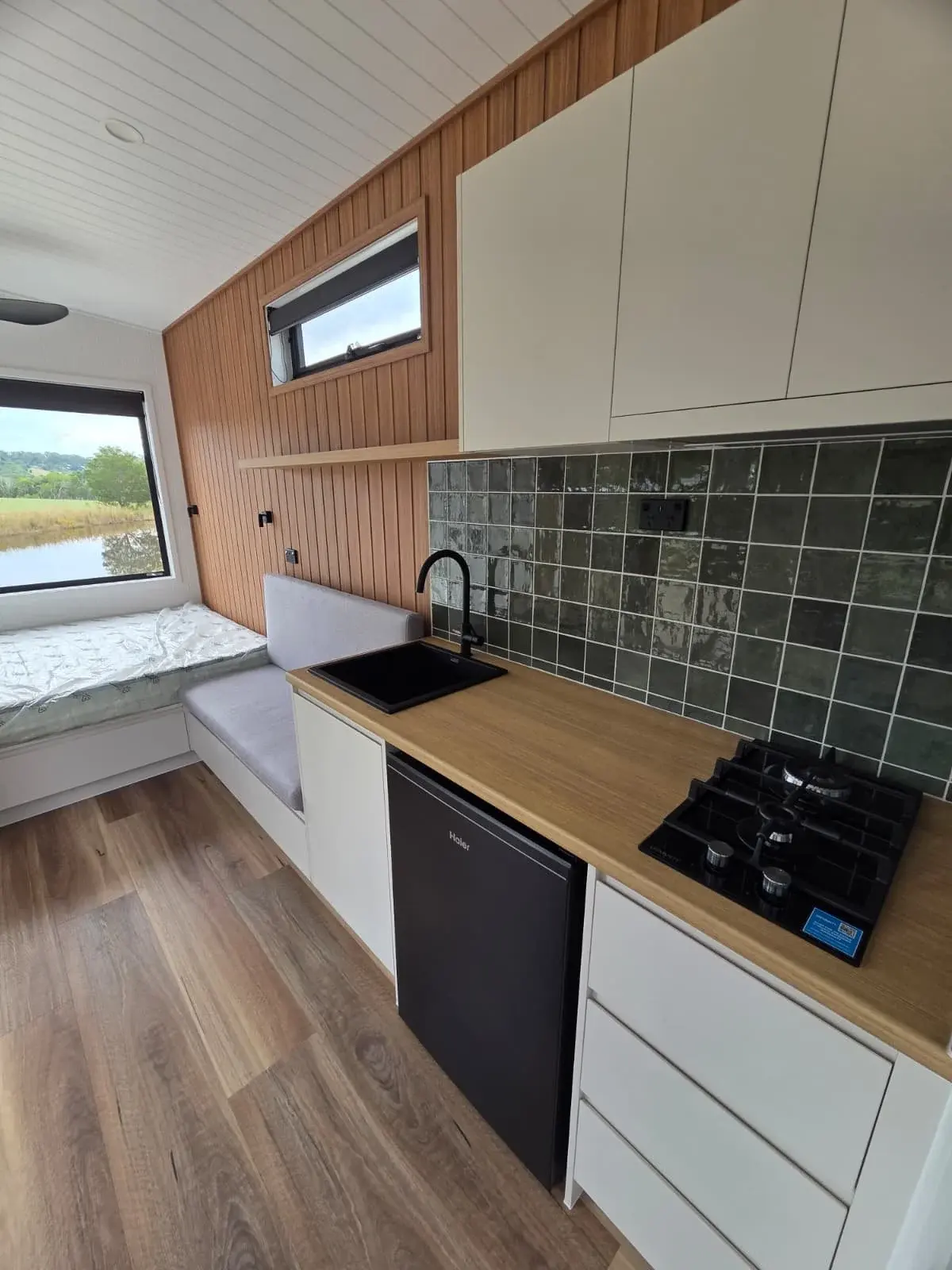 1770 tiny house on wheels, photo 7