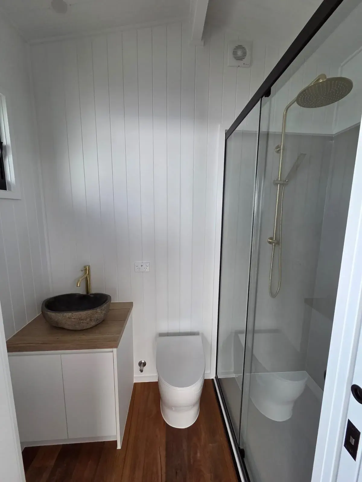 1770 tiny house on wheels, photo 22